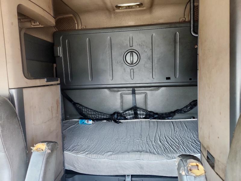 1FUJGLDR8CSBE3286 - 2012 FREIGHTLINER CASCADIA 1 Սպիտակ լուսանկար 6