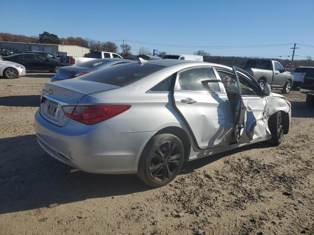 5NPEC4AC6BH060481 - 2011 HYUNDAI SONATA SE SILVER photo 3