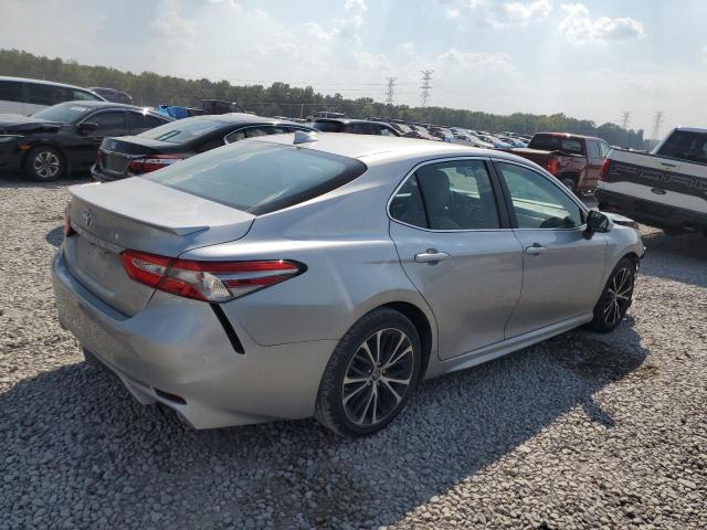 4T1B11HK8KU797476 - 2019 TOYOTA CAMRY L SILVER photo 3