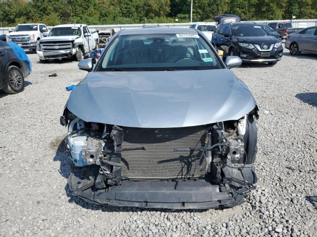 4T1B11HK8KU797476 - 2019 TOYOTA CAMRY L SILVER photo 5