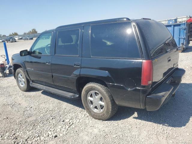 1GYEK63RXYR224391 - 2000 CADILLAC ESCALADE LUXURY Սև լուսանկար 2