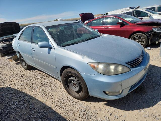 4T1BE32K15U621821 - 2005 TOYOTA CAMRY LE SILVER photo 4