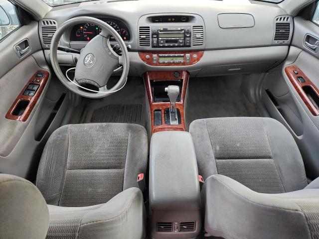 4T1BE32K15U621821 - 2005 TOYOTA CAMRY LE SILVER photo 8