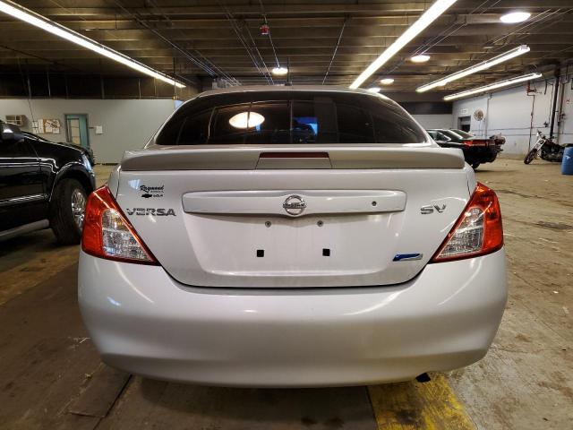 3N1CN7AP0DL879109 - 2013 NISSAN VERSA S SILVER photo 6