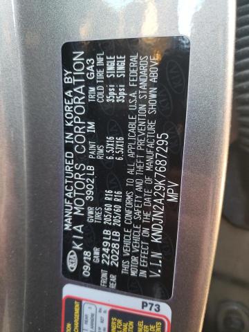 KNDJN2A29K7687295 - 2019 KIA SOUL GRAY photo 13