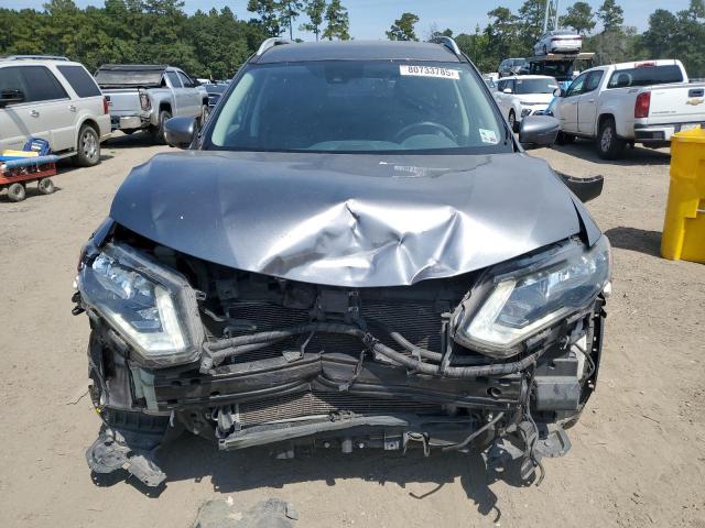 5N1AT2MV6JC784631 - 2018 NISSAN ROGUE S رمادي صورة 5