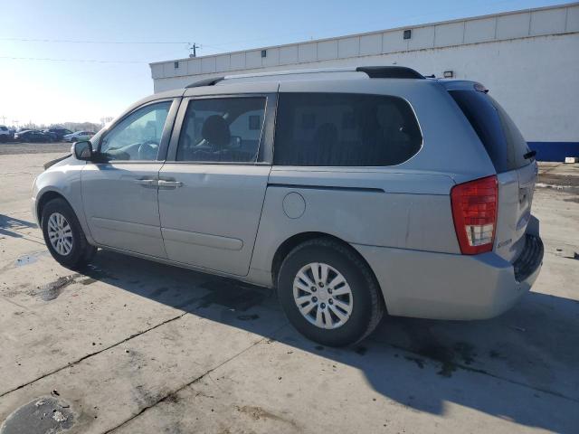 KNDMG4C76C6443252 - 2012 KIA SEDONA LX SILVER photo 2