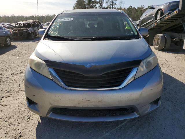 5TDKK3DC1BS066324 - 2011 TOYOTA SIENNA LE SILVER photo 5