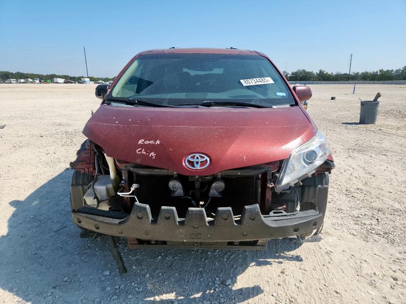 5TDYK3DC3DS362989 - 2013 TOYOTA SIENNA XLE 红色 照片 5