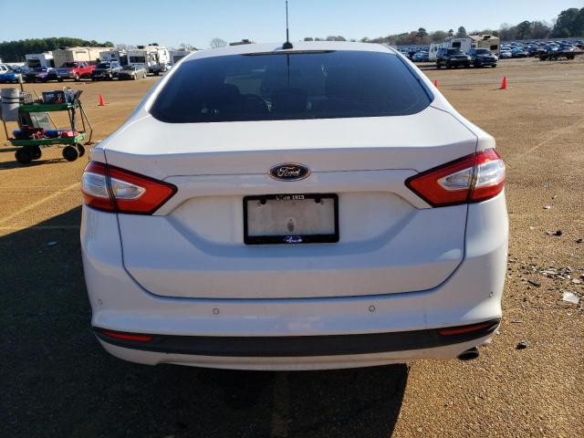 3FA6P0H71GR213725 - 2016 FORD FUSION SE WHITE photo 6