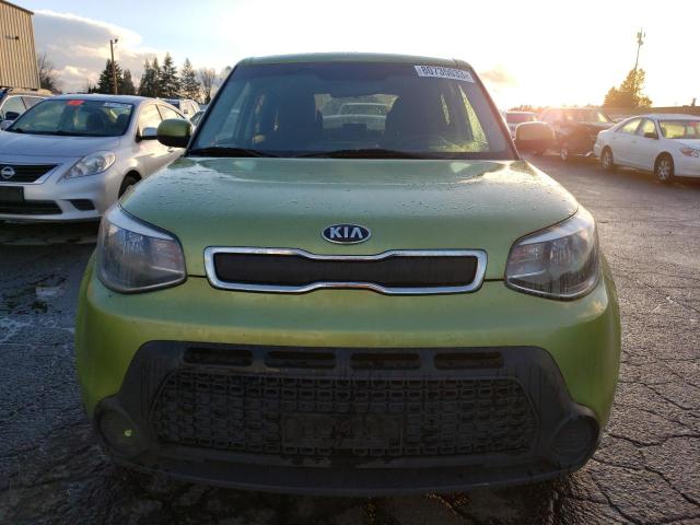 KNDJN2A26G7860634 - 2016 KIA SOUL GREEN photo 5