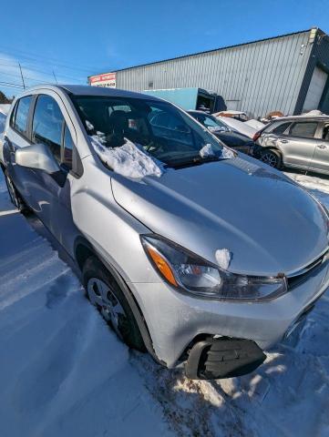 3GNCJKSB5HL132648 - 2017 CHEVROLET TRAX LS SILVER photo 4