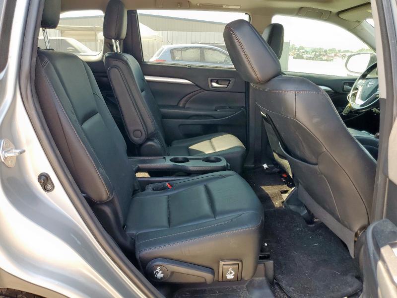 5TDJZRFH2JS498308 - 2018 TOYOTA HIGHLANDER SE Gümüş foto 11