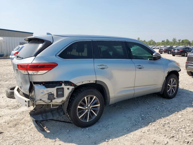 5TDJZRFH2JS498308 - 2018 TOYOTA HIGHLANDER SE Gümüş foto 3