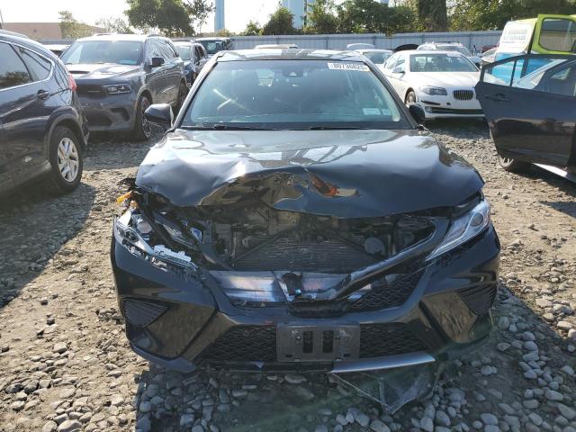 4T1B61HKXJU134037 - 2018 TOYOTA CAMRY XSE 黑色 照片 5