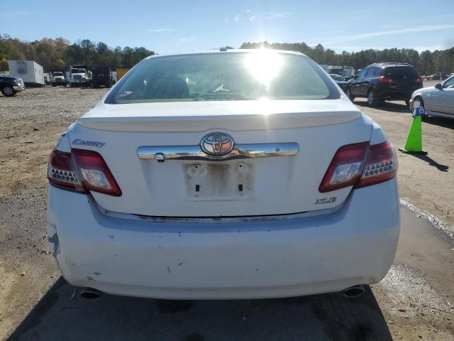 4T1BK3EK7BU620091 - 2011 TOYOTA CAMRY SE WHITE photo 6