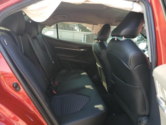 4T1G11AK2NU032459 - 2022 TOYOTA CAMRY SE RED photo 10