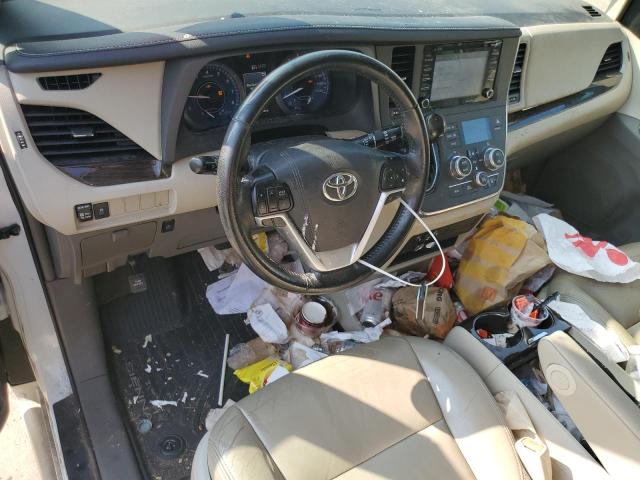 5TDYZ3DCXKS985258 - 2019 TOYOTA SIENNA XLE WHITE photo 8
