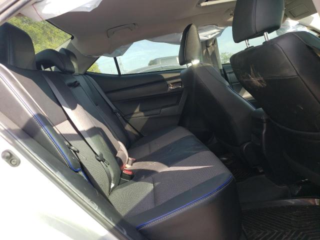 2T1BURHE9JC028209 - 2018 TOYOTA COROLLA L 银色 照片 10