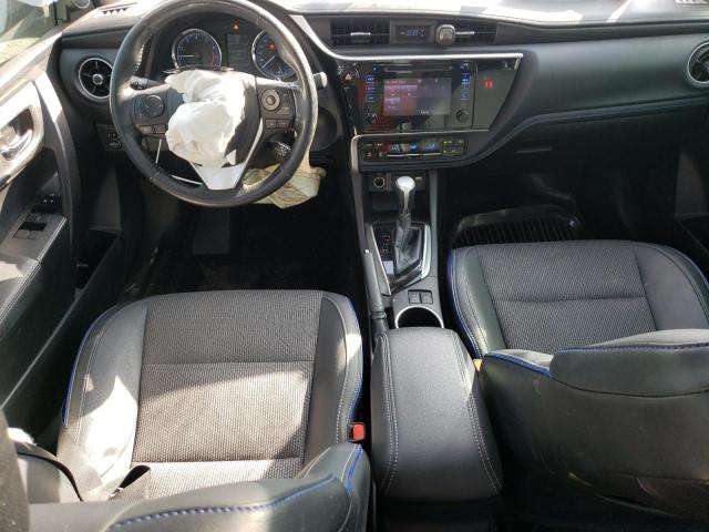 2T1BURHE9JC028209 - 2018 TOYOTA COROLLA L 银色 照片 8