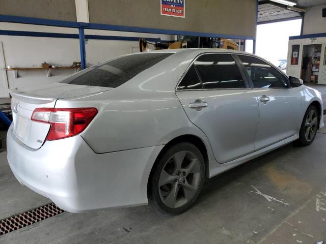 4T1BK1FK8CU014884 - 2012 TOYOTA CAMRY SE SILVER photo 3