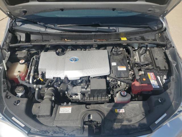 JTDKARFU7J3554673 - 2018 TOYOTA PRIUS SILVER photo 11