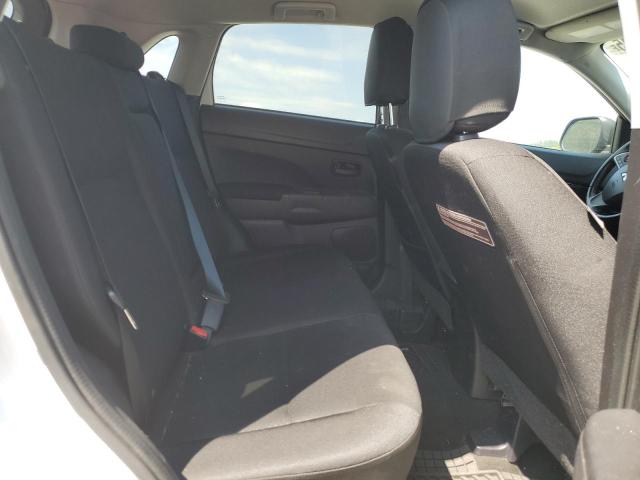 4A4AP3AU4FE059723 - 2015 MITSUBISHI OUTLANDER ES 白色 照片 10