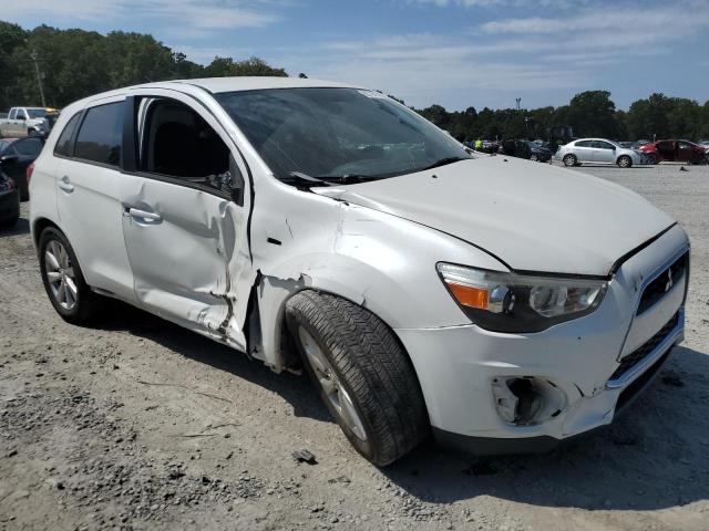 4A4AP3AU4FE059723 - 2015 MITSUBISHI OUTLANDER ES 白色 照片 4