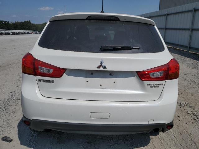 4A4AP3AU4FE059723 - 2015 MITSUBISHI OUTLANDER ES 白色 照片 6