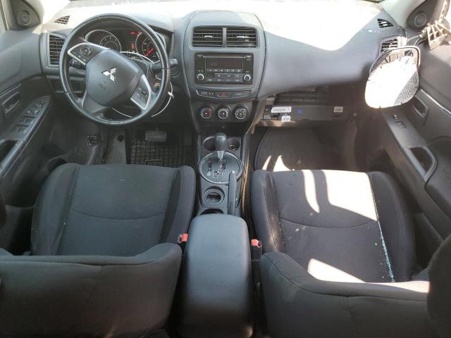 4A4AP3AU4FE059723 - 2015 MITSUBISHI OUTLANDER ES 白色 照片 8