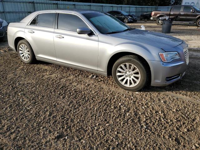 2C3CA4CG4BH524488 - 2011 CHRYSLER 300 SILVER photo 4