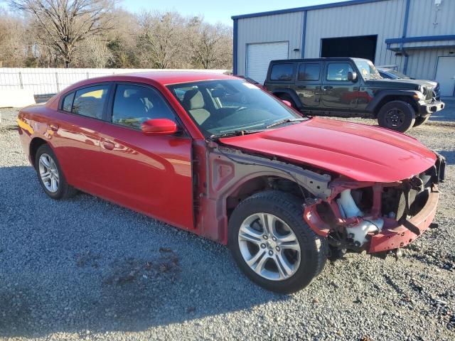 2C3CDXBGXFH776147 - 2015 DODGE CHARGER SE RED photo 4