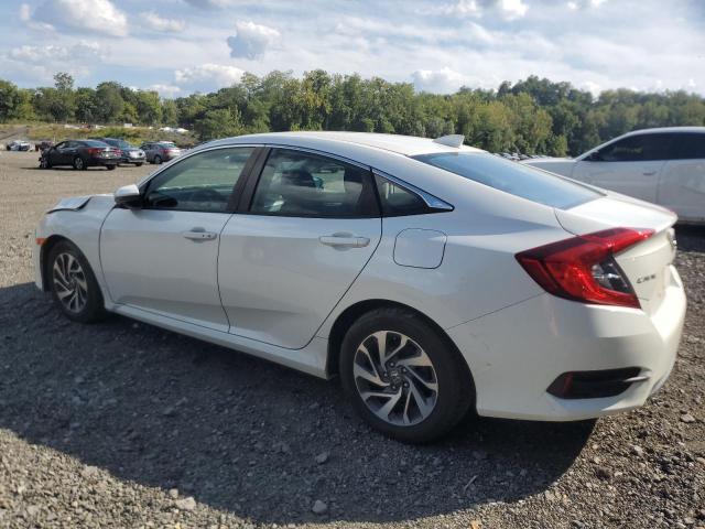19XFC2F75JE203735 - 2018 HONDA CIVIC EX WHITE photo 2