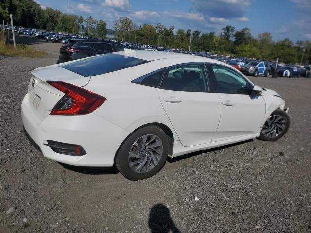 19XFC2F75JE203735 - 2018 HONDA CIVIC EX WHITE photo 3