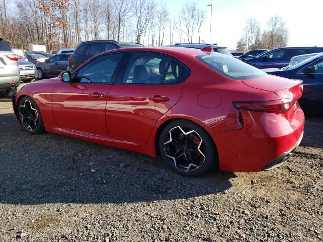 ZARFAEBN2J7566298 - 2018 ALFA ROMEO GIULIA RED photo 2