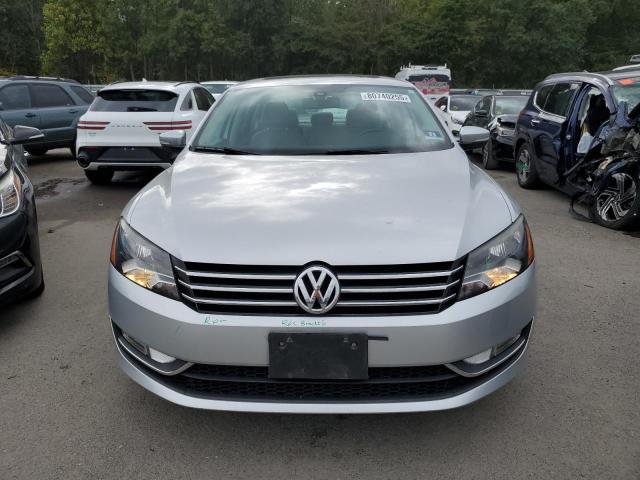1VWBT7A33FC080514 - 2015 VOLKSWAGEN PASSAT SE 银色 照片 5