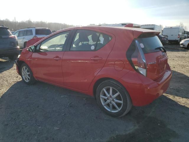 JTDKDTB30F1097032 - 2015 TOYOTA PRIUS C RED photo 2