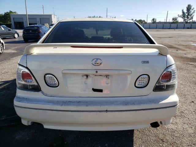 JT8BH68X4W0009619 - 1998 LEXUS GS 400 WHITE photo 6