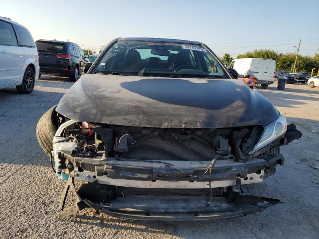 4T1F11BK3PU106341 - 2023 TOYOTA CAMRY XLE Чорний фото 5