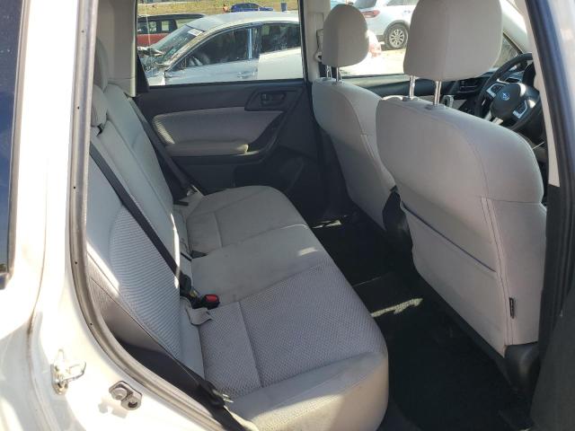 JF2SJAEC9JH531930 - 2018 SUBARU FORESTER 2.5I PREMIUM Blanc photo 10