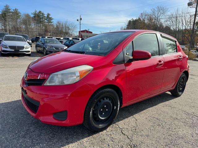 JTDKTUD30DD569487 - 2013 TOYOTA YARIS RED photo 2