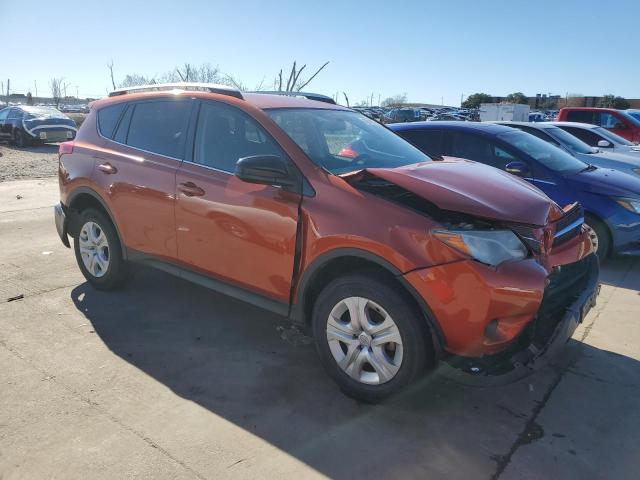 JTMZFREV4FD066955 - 2015 TOYOTA RAV4 LE ORANGE photo 4