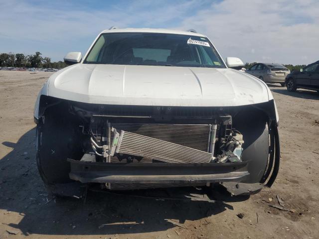 1V2KR2CA7JC530317 - 2018 VOLKSWAGEN ATLAS SE Білий фото 5