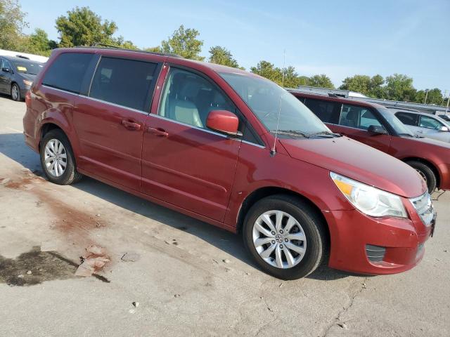 2C4RVABG9ER134740 - 2014 VOLKSWAGEN ROUTAN SE RED photo 4