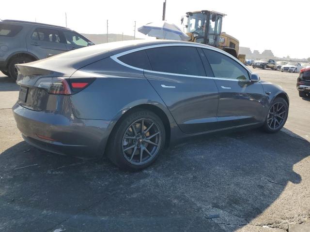 5YJ3E1EA0KF356426 - 2019 TESLA MODEL 3 灰色 照片 3