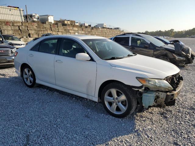4T1BF3EKXBU665983 - 2011 TOYOTA CAMRY BASE أبيض صورة 4