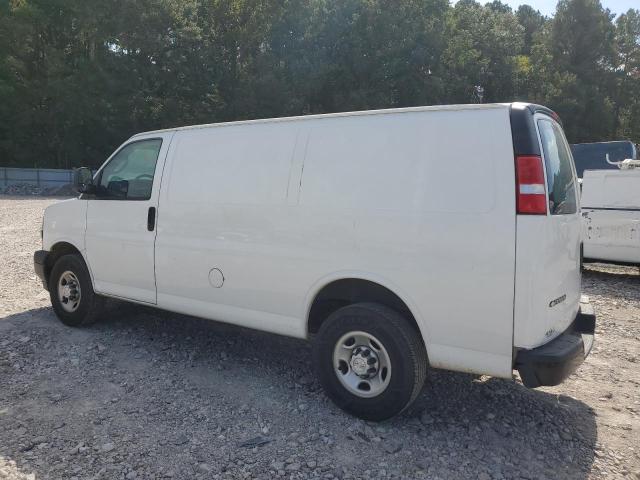 1GCWGAFP8M1261943 - 2021 CHEVROLET EXPRESS G2 WHITE photo 2