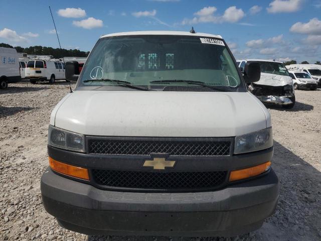 1GCWGAFP8M1261943 - 2021 CHEVROLET EXPRESS G2 WHITE photo 5