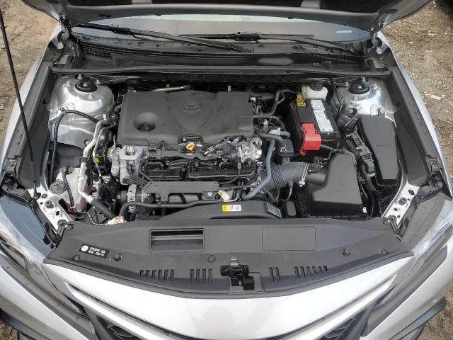 4T1G11AK0RU840301 - 2024 TOYOTA CAMRY SE NIGHT SHADE SILVER photo 11