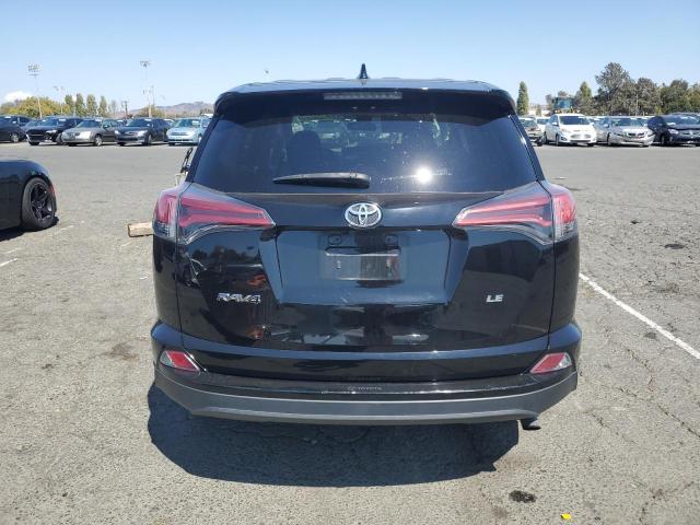 2T3ZFREV4JW456045 - 2018 TOYOTA RAV4 LE Қара фото 6